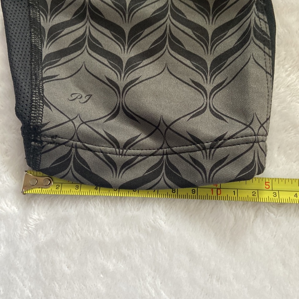 Pearl Izumi Size XL Gray & Black Capri Leggings Purple Trim Back Zip Pocket - Picture 13 of 15